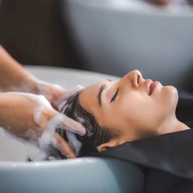 "Not Washing My Hair is Worse Than the Surgery Itself": The Real Reason Gangnam Clinics Partner with Hair Salons — Photo 1